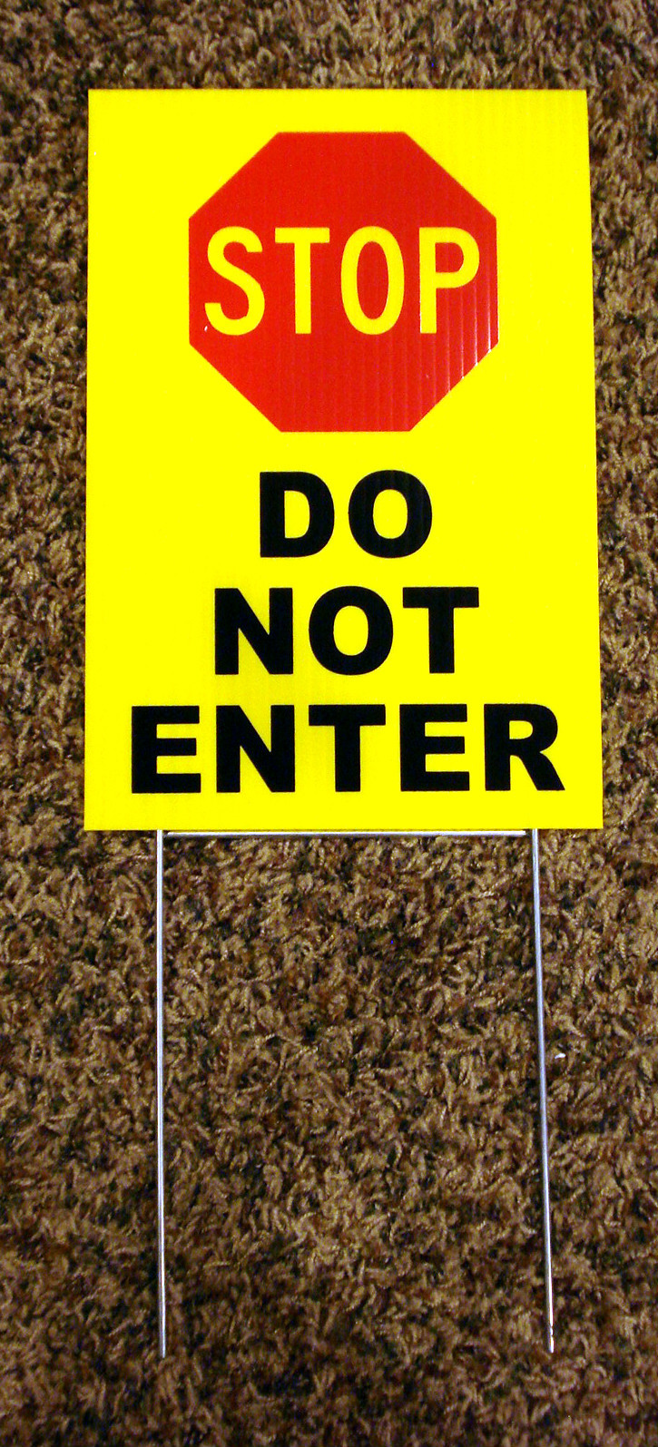 STOP – DO NOT ENTER 8&Prime; x12&Prime; Plastic Coroplast Sign with Stake yellow