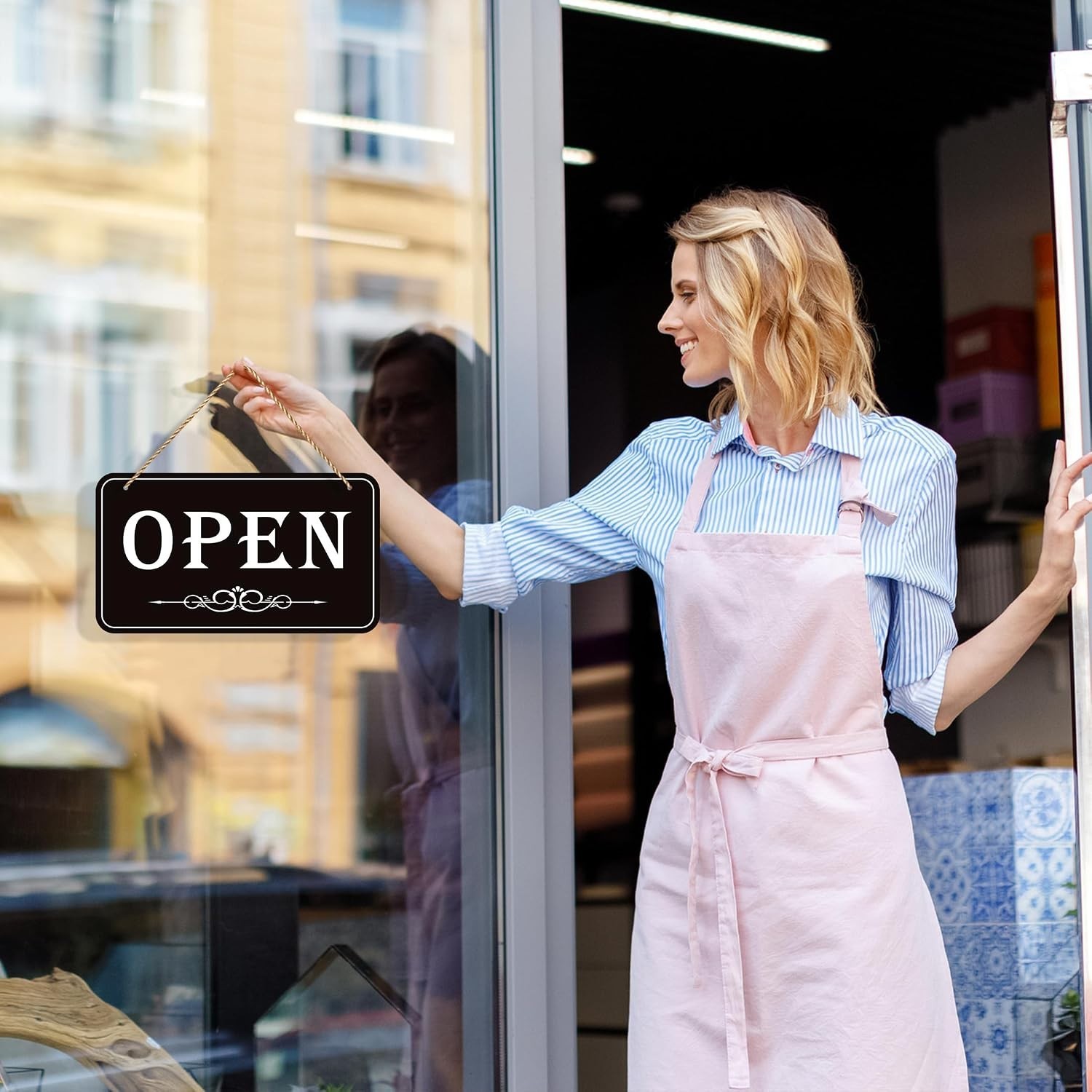 Classic Open & Closed Hanging Sign – 12×6.7 PVC for Restaurants & Shops