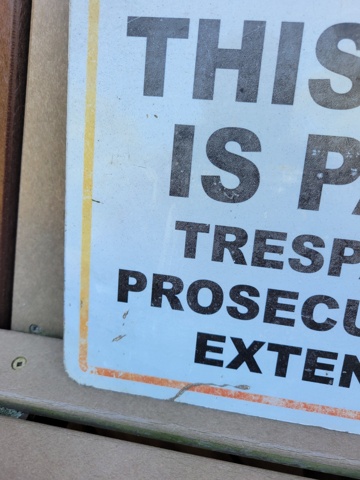 Vintage « Warning Trespasses Will Be Prosecuted » Medal Sign 18×12 Original