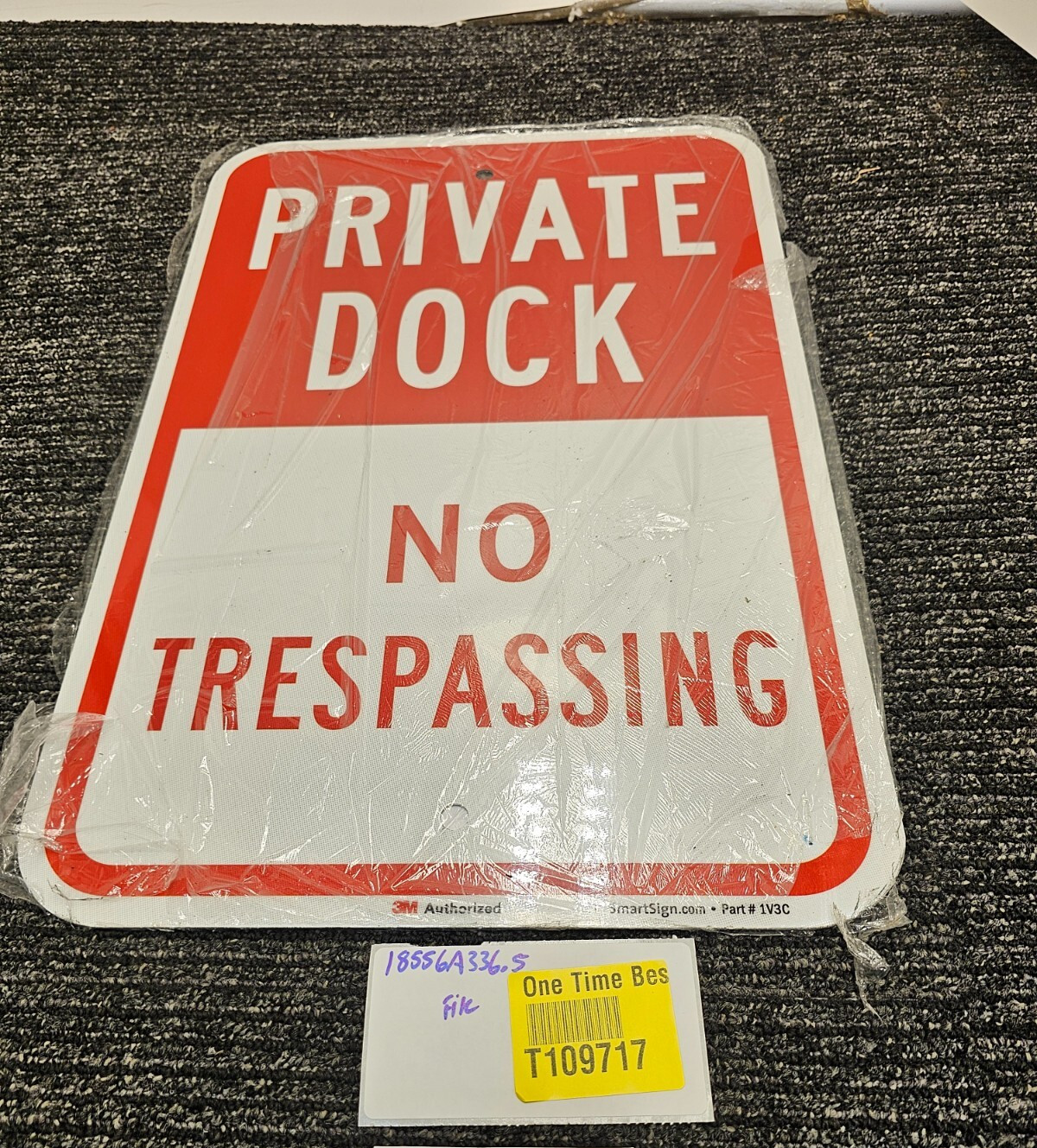 Smart Sign 1V3C « Private Dock – No Trespassing » Sign | 12&Prime; x 18&Prime; 3M Reflective