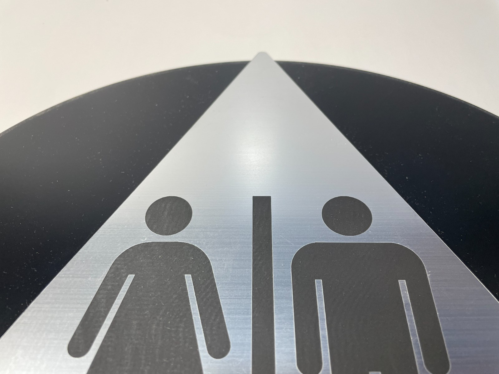 NEW ADHESIVE UNISEX RESTROOM SIGN ROUND 12&Prime; DIAMETER WEIGHS 1.5-2 LBS DURABLE