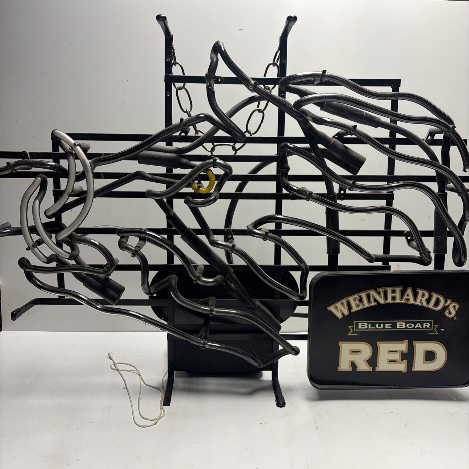 Vintage Fallon Neon -Weinhards Blue Boar Red sign – Read!!!