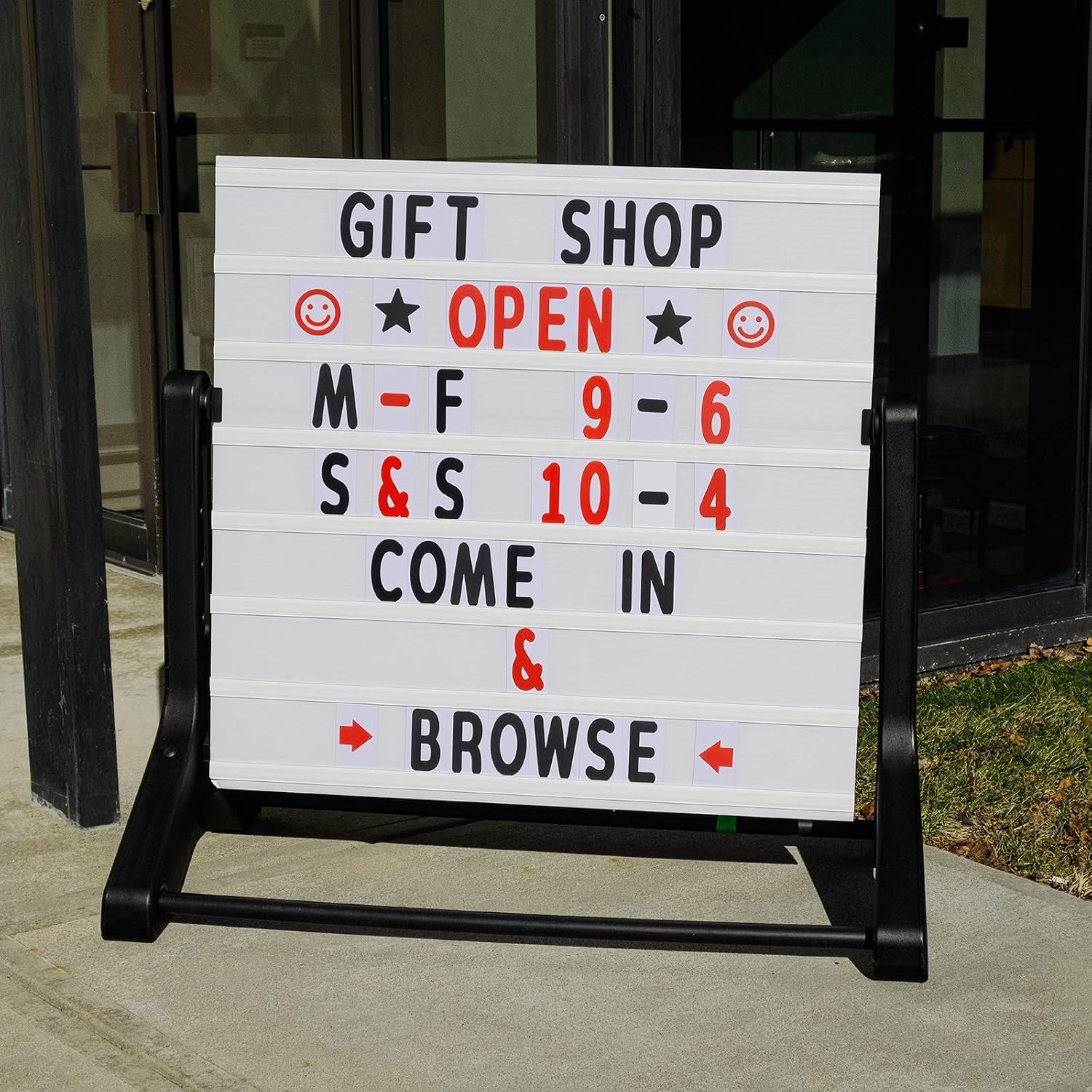Swinging Changable Message Sidewalk Sign: 37&Prime; x 36&Prime; Sign with 792 Pre-Cut