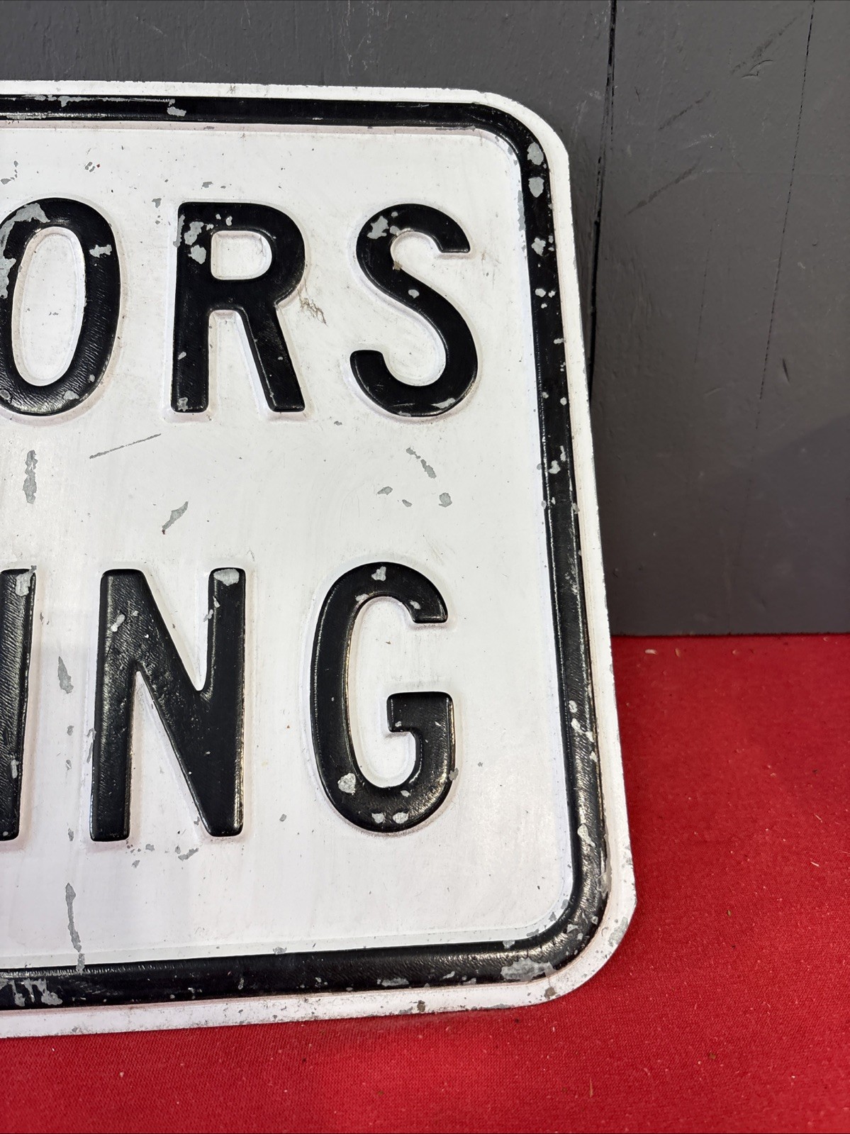 DWN2-Vintage Retired Visitors Parking Steel Embossed Sign 18×12 Inches Original
