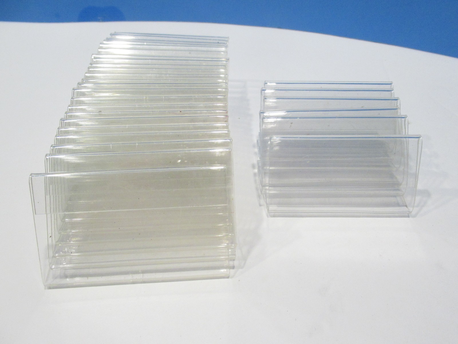( 29 ) Acrylic Sign Holder 1.75&Prime; x 2.75&Prime; Slant Back Holders Clear