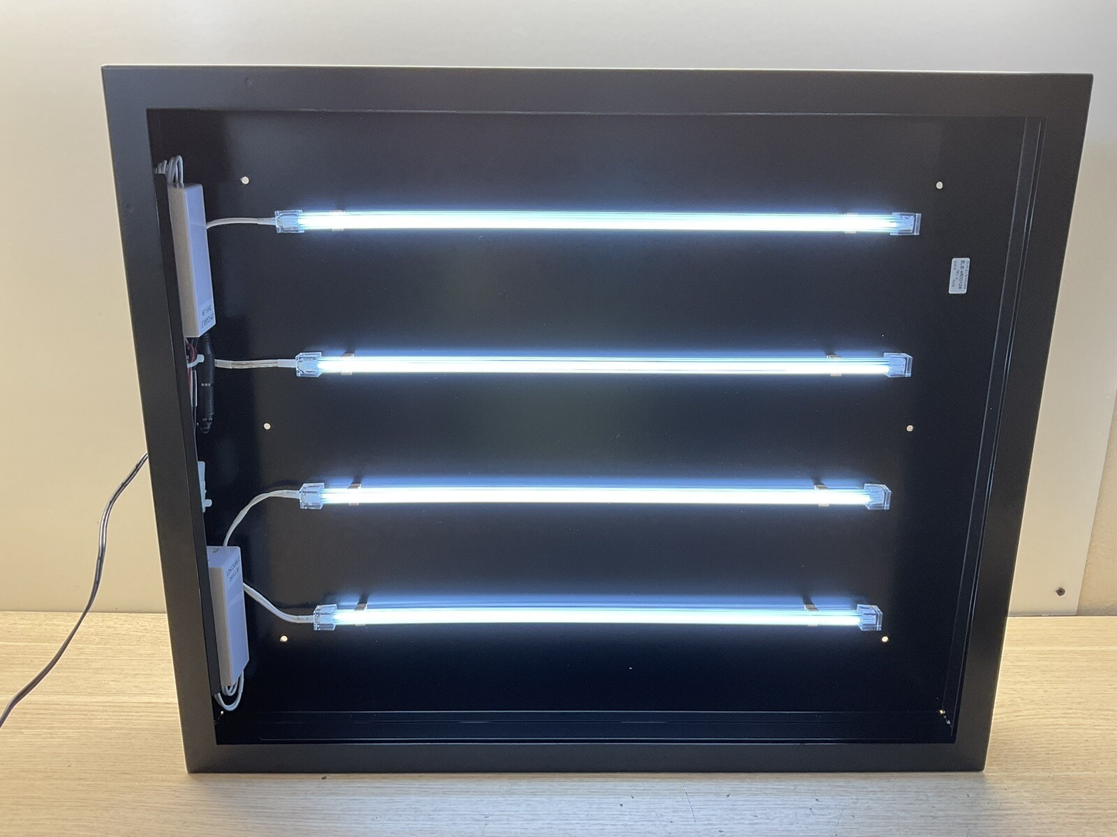 18&Prime; x 22 ‘ TRIPP ENTERPRISES INC ASSY LIGHT BOX METAL BLACK LED SIGN/ FRA211