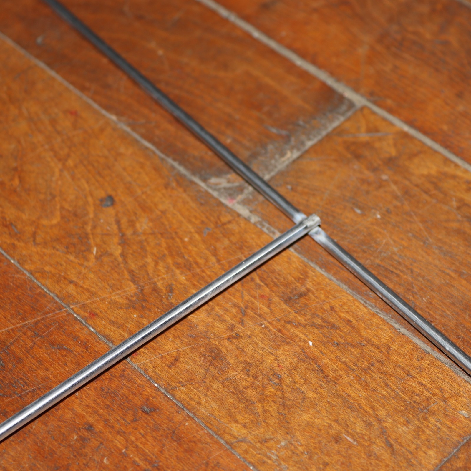 Sturdy H Frame Wire Step Stake Metal Silver 10&Prime; x 30&Prime; for Yard Sign