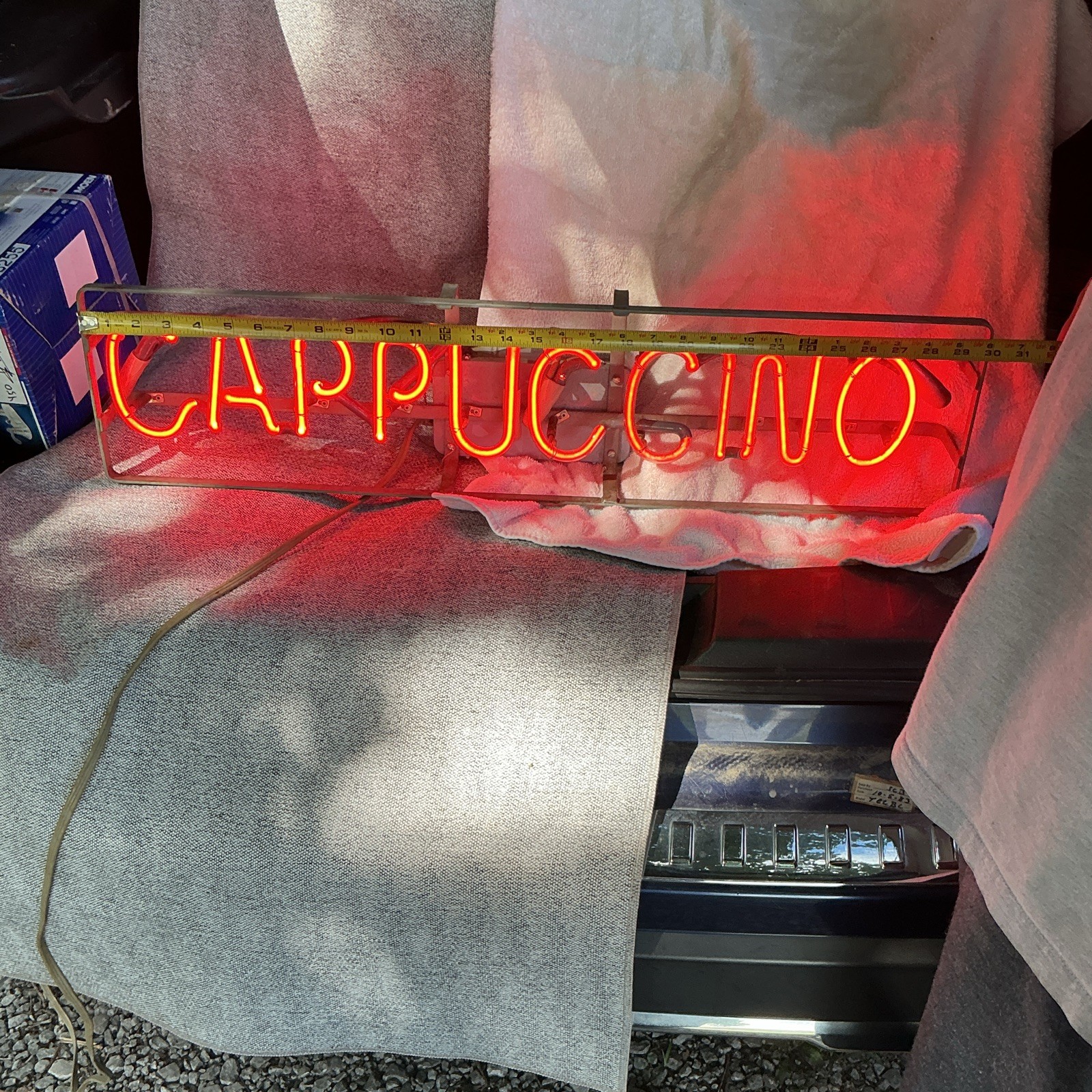 Vintage Red Neon Illuminated « CAPPUCCINO » Retail Sign Lighted Real Neon Sign