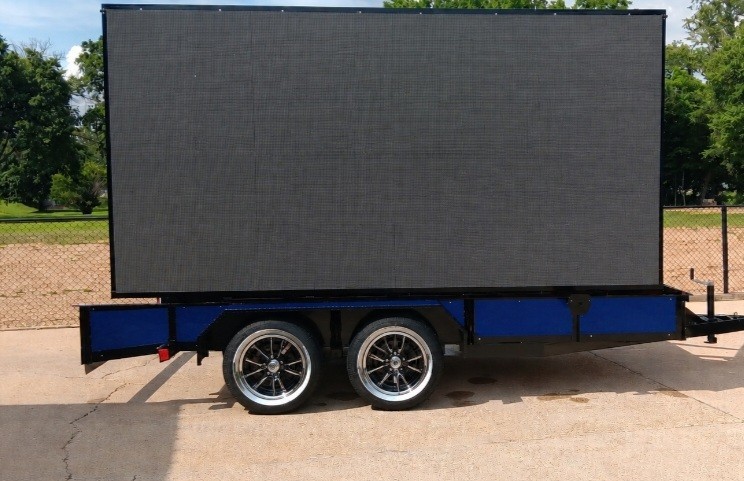 Custom Portable Double-Sided LED Video Trailer – 12&rsquo;6&Prime; x 6&rsquo;3&Prime;