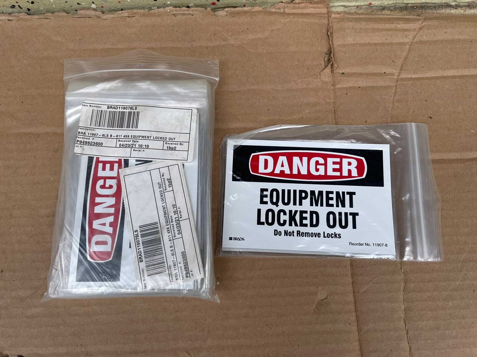 (20) Brady “DANGER: Equipment Locked Out Do Not Remove Locks” Mag Signs, 4”x6”