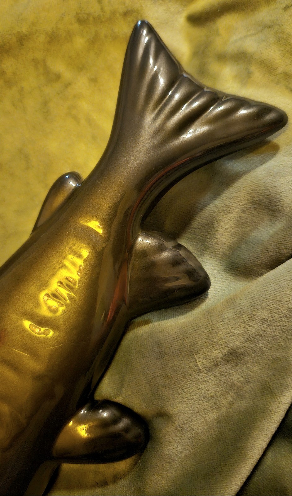 12&Prime; Custom Gemini Inc. Trout Wall Signage