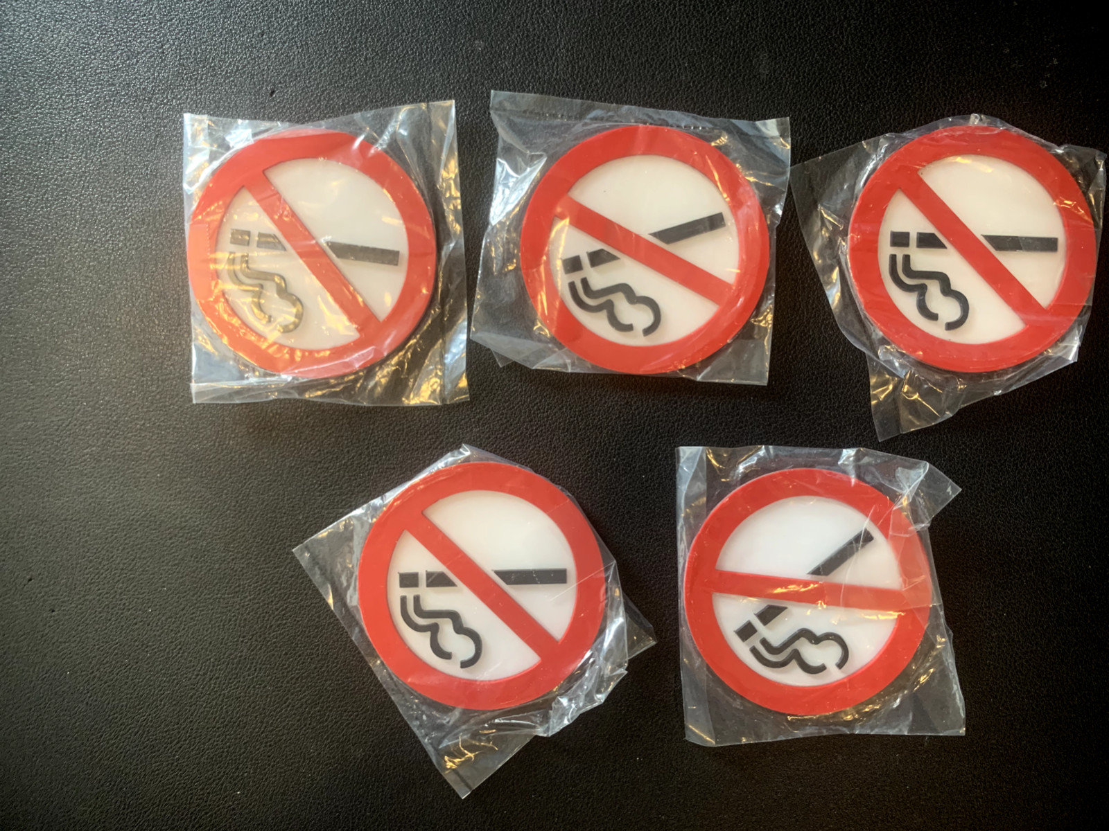 5-« NO SMOKING » 3-D Pictorial 2 1/2&Prime; in Diameter-1/16&Prime; EXTREME THICK Plastic Sign