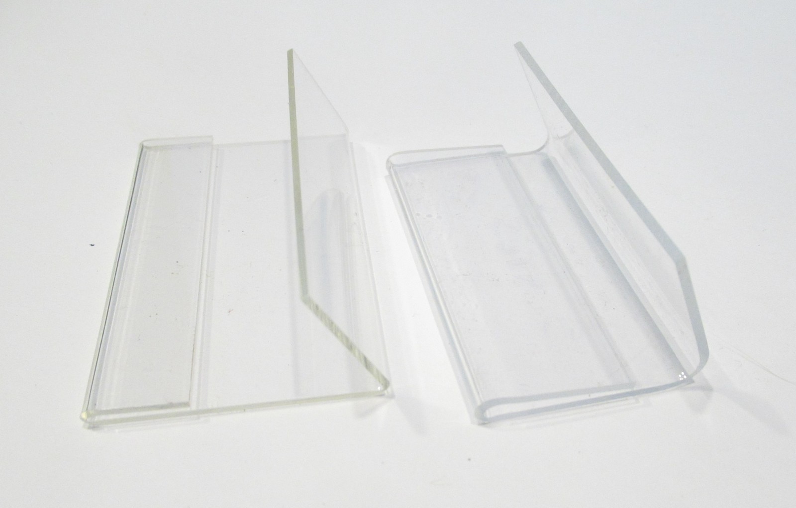 ( 29 ) Acrylic Sign Holder 1.75&Prime; x 2.75&Prime; Slant Back Holders Clear