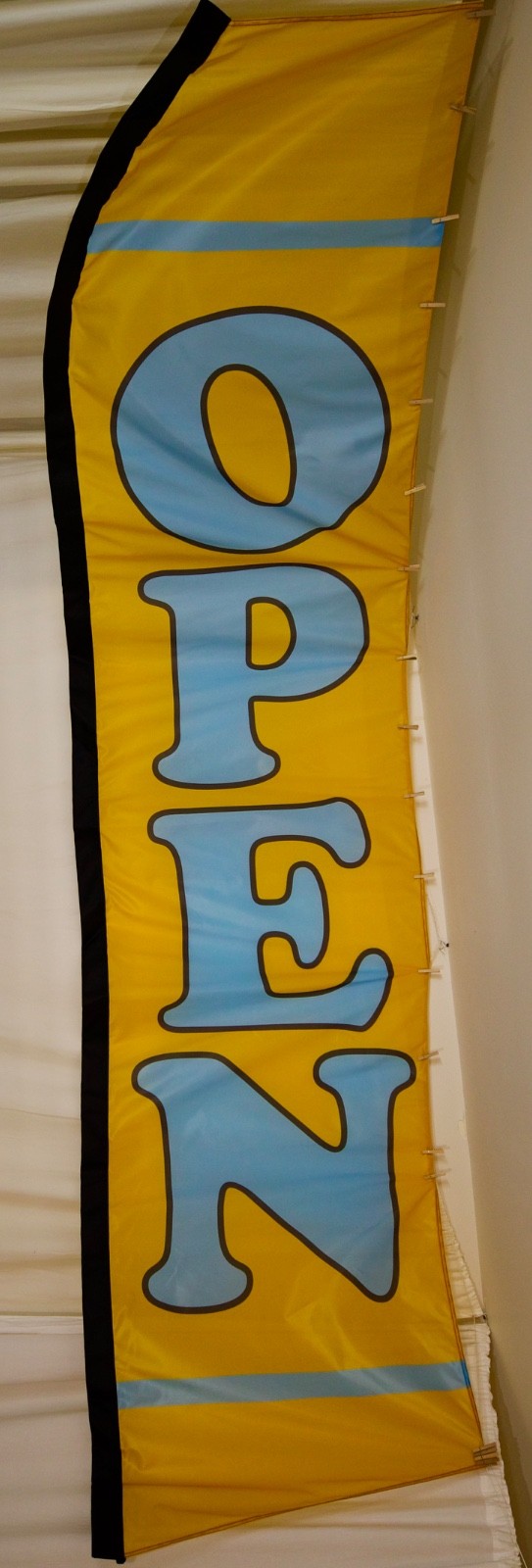 Extra Large Promotional Banner, Convex Bow Flag, Bow outward along the Tap Edge