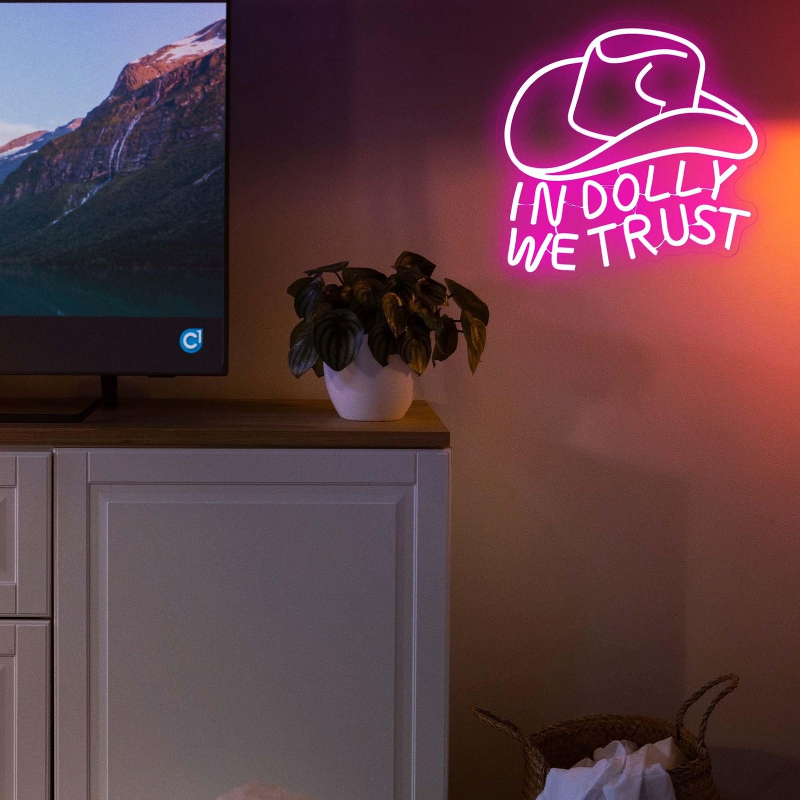 In Dolly We Trust Neon Sign, Pink Cowgirl Hat LED Signs, Country Retro Style …