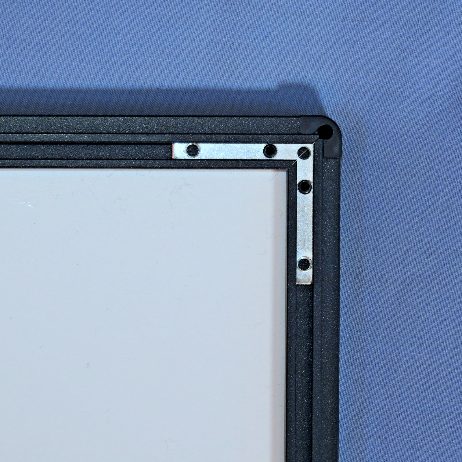 LED Poster Frame 16&Prime; x 24&Prime; with RF Remote – Fits 15x 23 Posters – FAST SHIPPING