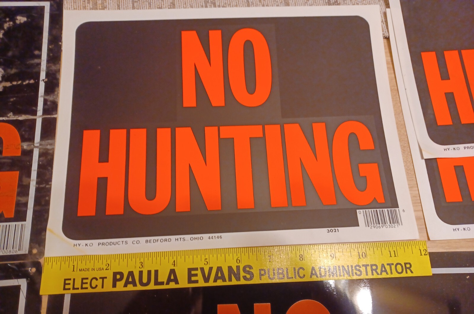 Lot of 13 HY-KO Products  »NO HUNTING/TRESPASSING Metal(10) & Plastic Signs(3)
