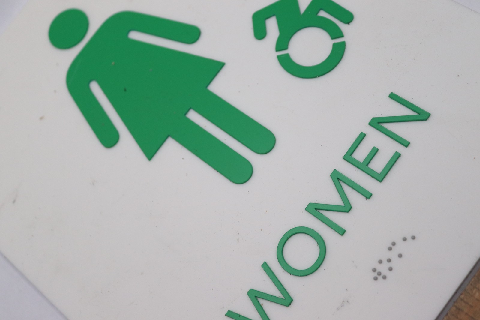 Womens Bathroom Sign White/Green