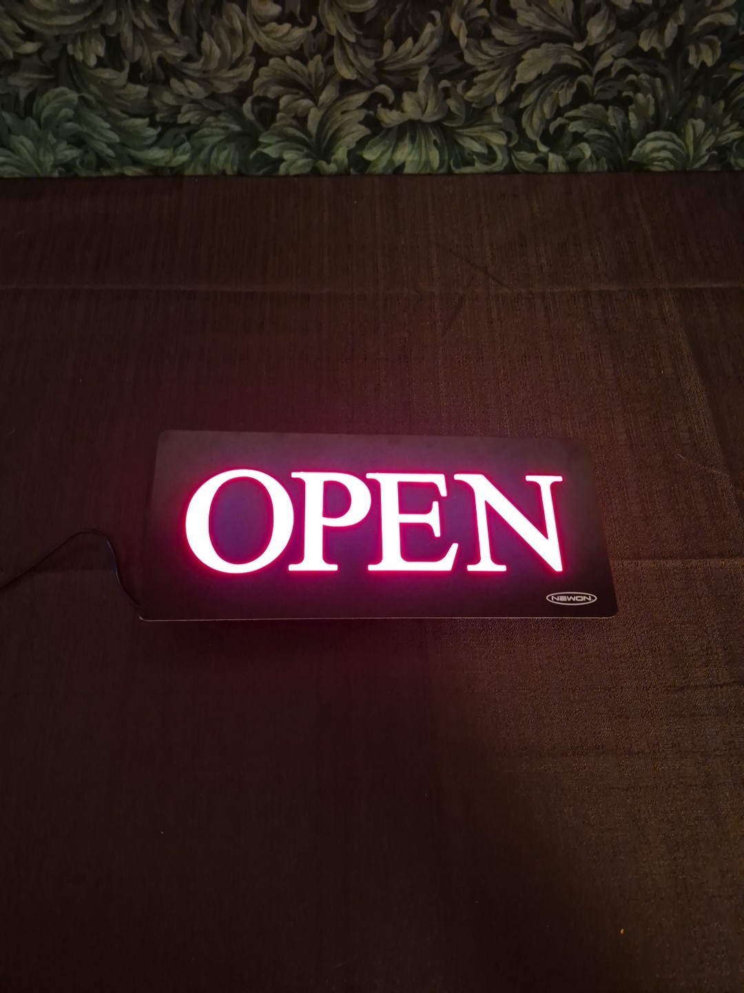 13-1/4&Prime; x 5&Prime; x 1&Prime; Newon Open Sign Business