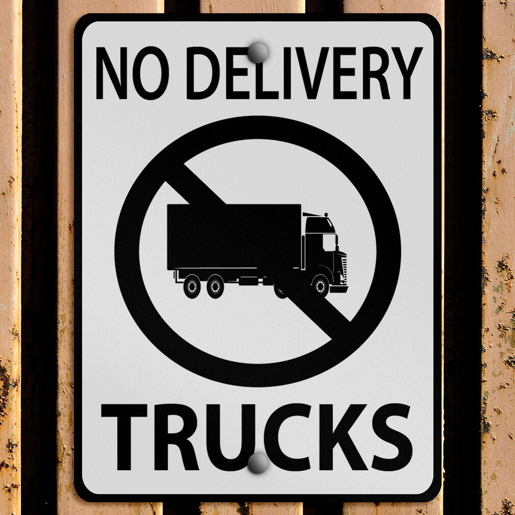 Aluminum Vertical Metal Sign No Delivery Trucks Weatherproof Street