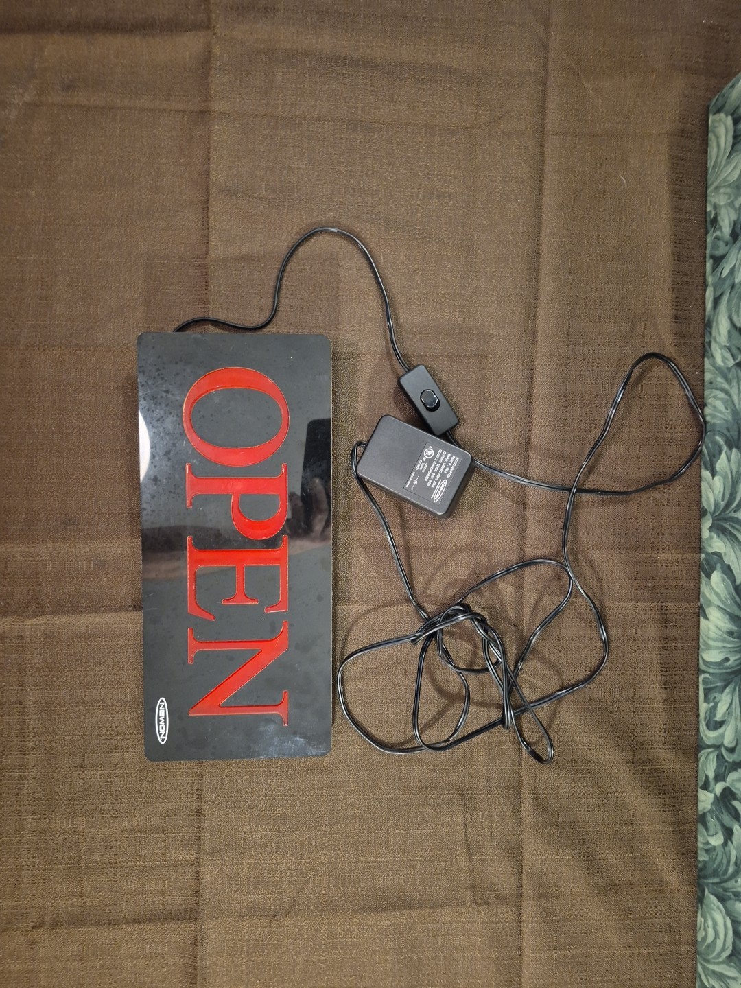 13-1/4&Prime; x 5&Prime; x 1&Prime; Newon Open Sign Business