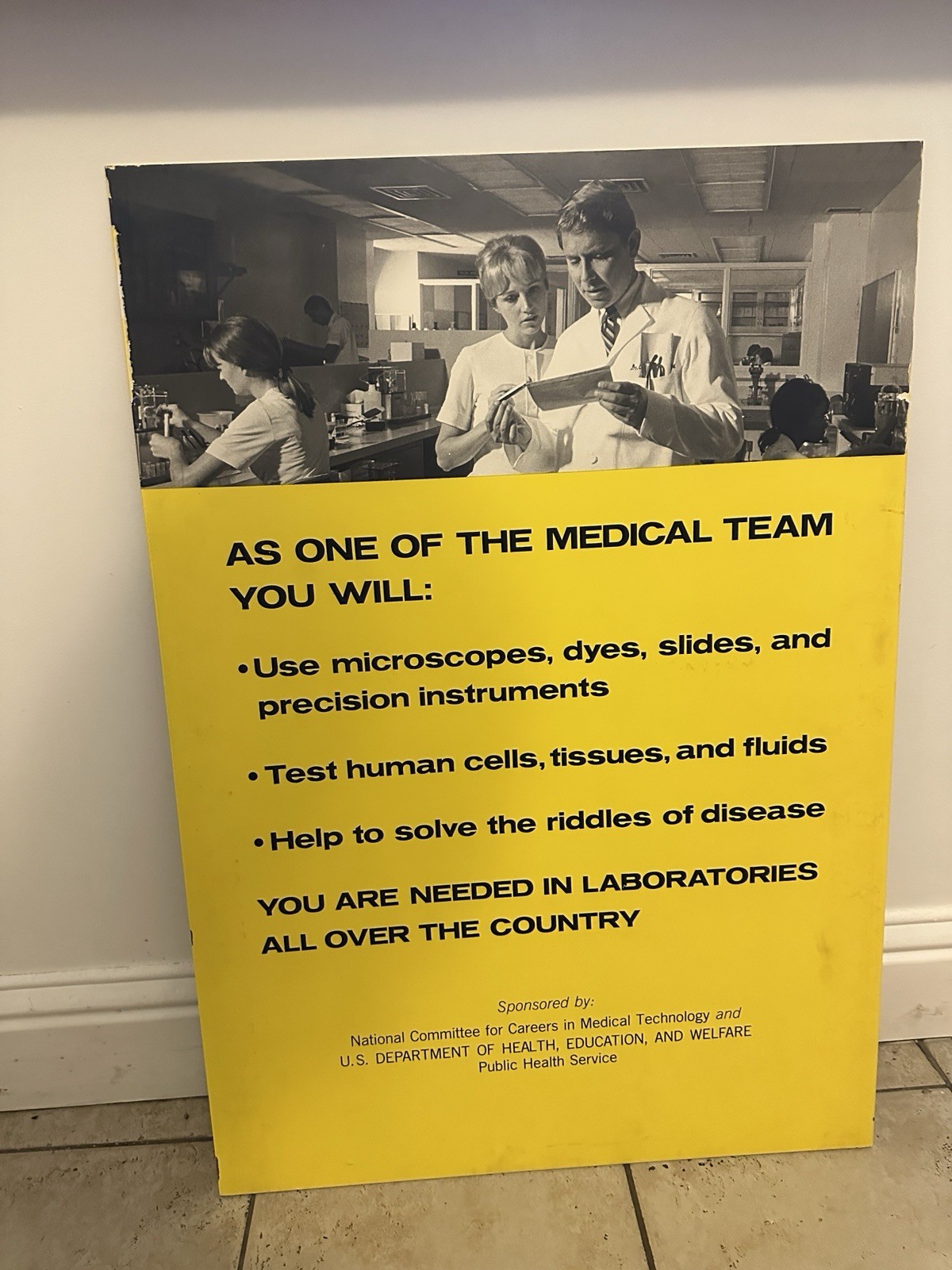 1970s Vintage Healthcare Signs w/original case Lab Scientist Movie Set Play