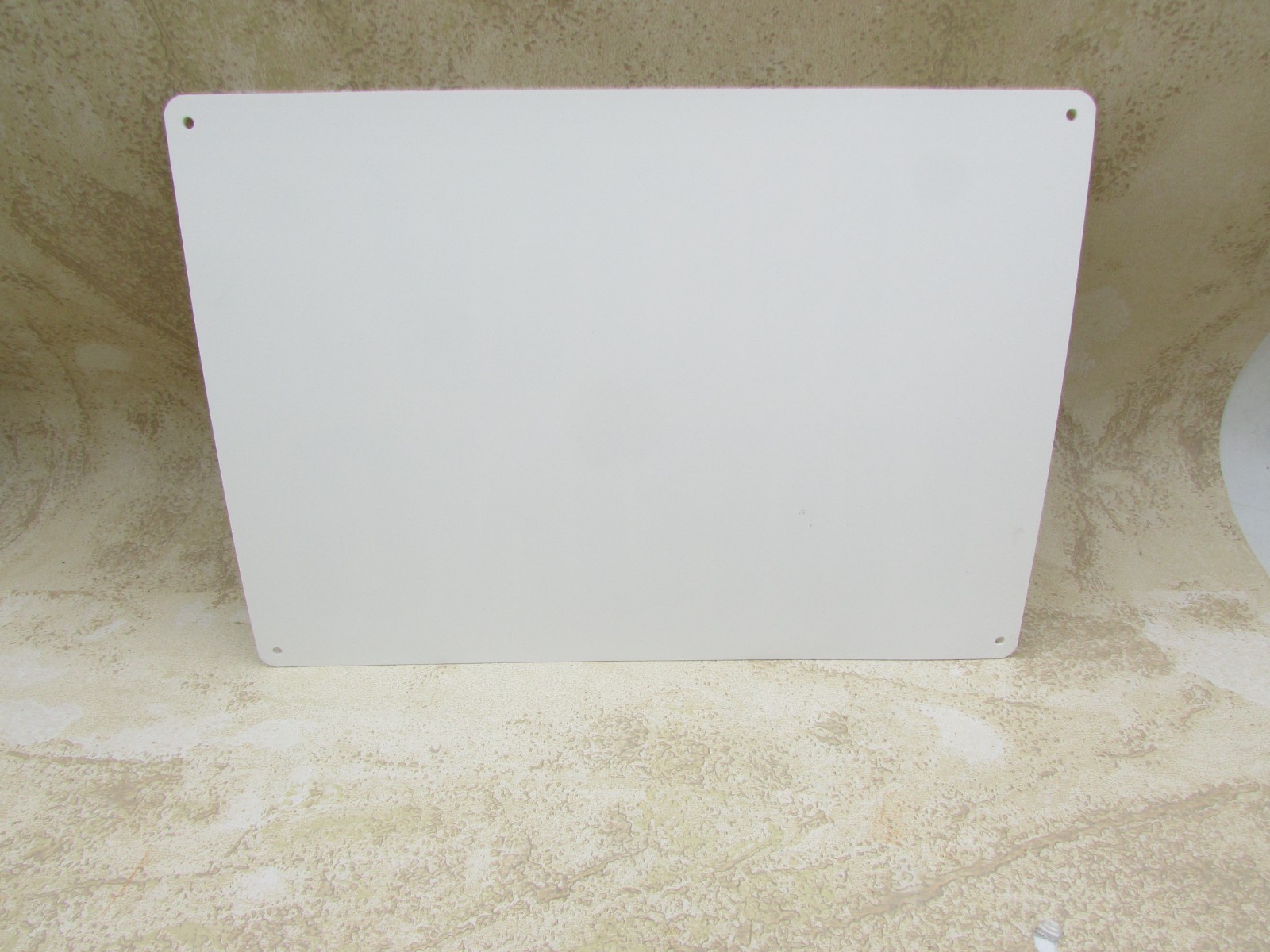 2 PACK « Now Hiring » Sign, Sturdy .055 Thick Plastic, Pre-Drilled Holes 10&Prime; X 7&Prime;