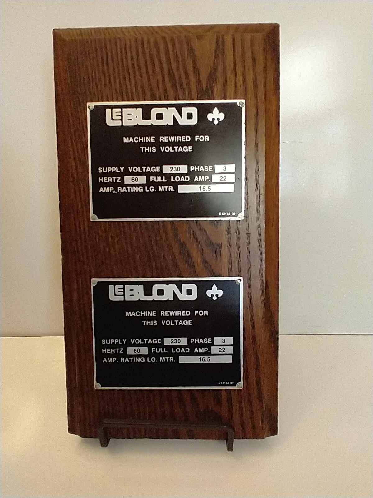 LeBlond Cincinnati Machine Tool 2 Vintage Tags 4&Prime;x 3&Prime; on Board 11&Prime; x 6&Prime; w/ Easel