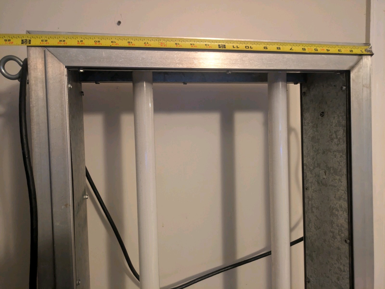 Double sided OUTDOOR – 2 Bulb – SIGN BOX / FRAME, LARGE used 6&rsquo;x2&prime;
