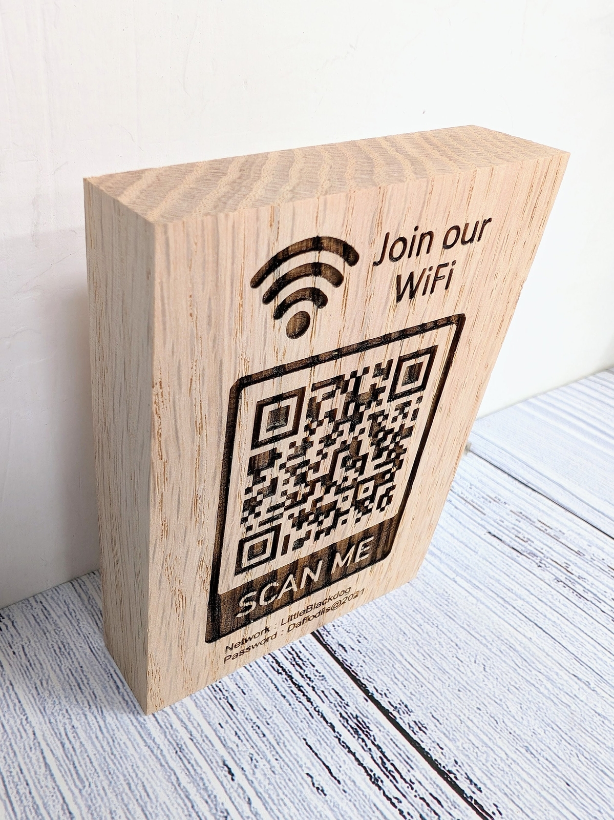WiFi QR Code Oak Sign, Freestanding WiFi Sign – Hotel Guestroom – Password Sign