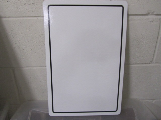 18&Prime;x12&Prime; White with Black Outline Aluminum Metal Sign Blank