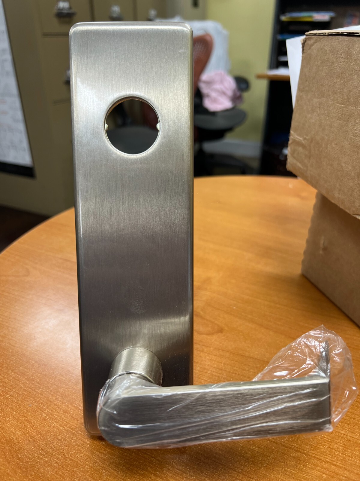 Falcon 510L-NL US15 DANE RHR 1-3/4&Prime; (Satin Nickel – Handing Reversible)