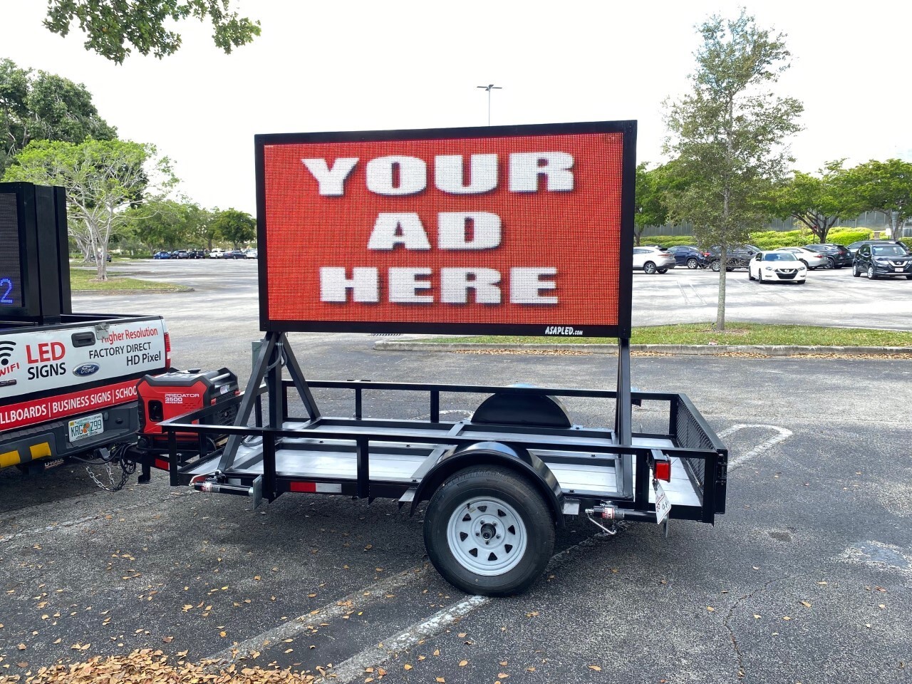 Full Color Programmable LED Sign Board on Trailer – 4&prime; High x 8&prime; Wide – USA Made
