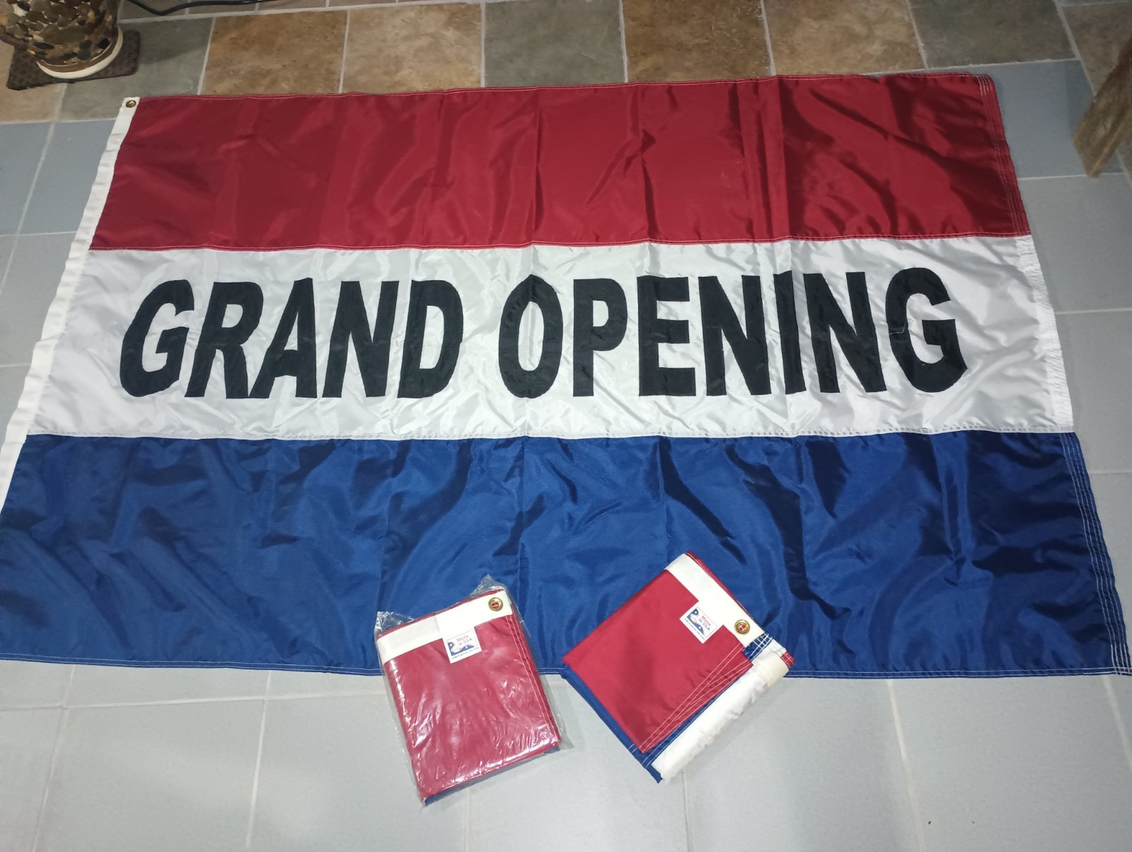 Lot Of 3 Grand Opening 4&prime; X 6&prime; Heavy Duty Nylon Banner Sign
