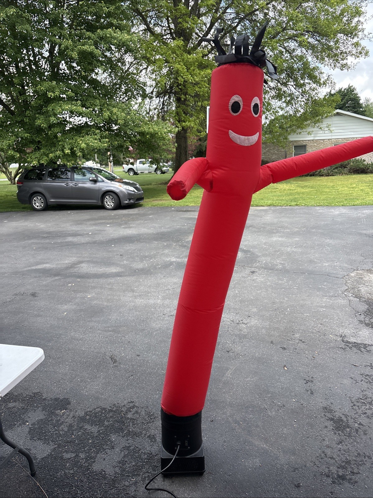 LOOKOURWAY Air Dancer 10 inch Blower with 6 Ft Red Tube Man