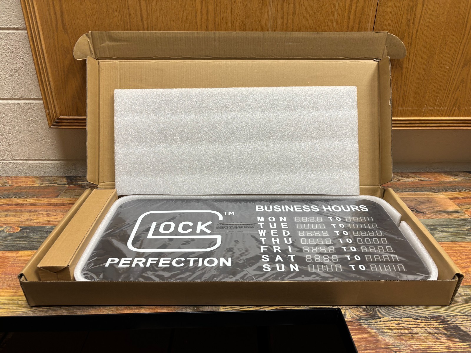 Glock LED Business Hour Sign – 27&Prime; x 13&Prime;
