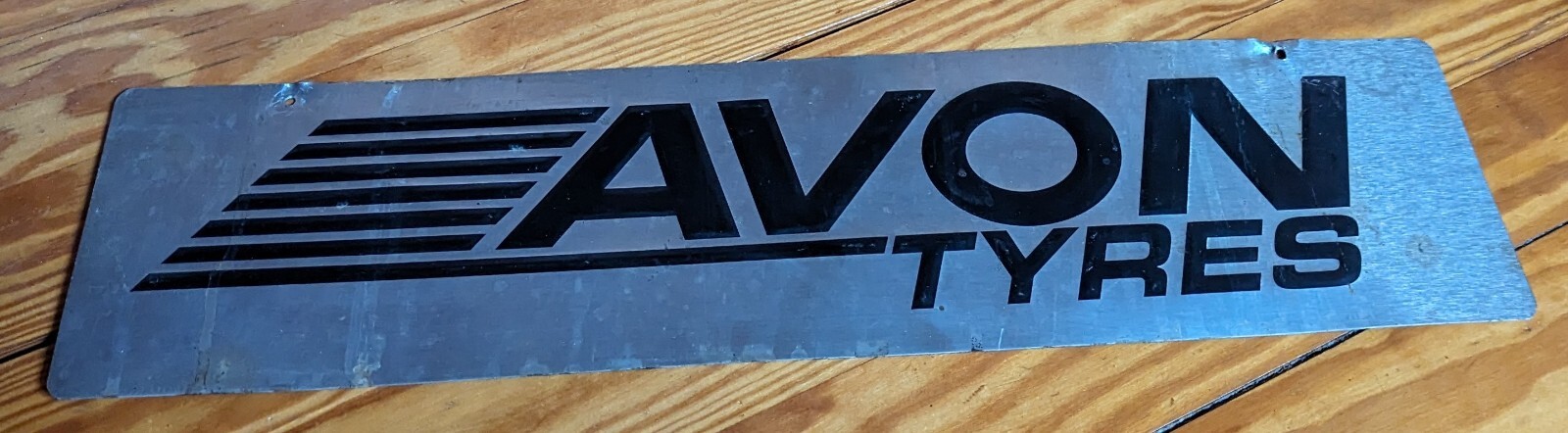 Vintage Original Avon Tyres Metal Advertising Workshop Garage Sign 24&Prime; X 6&Prime;