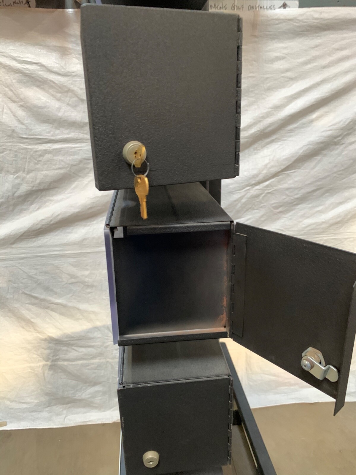 Advertising Display Units Make $30k+ Selling Ad Space in your Business Location