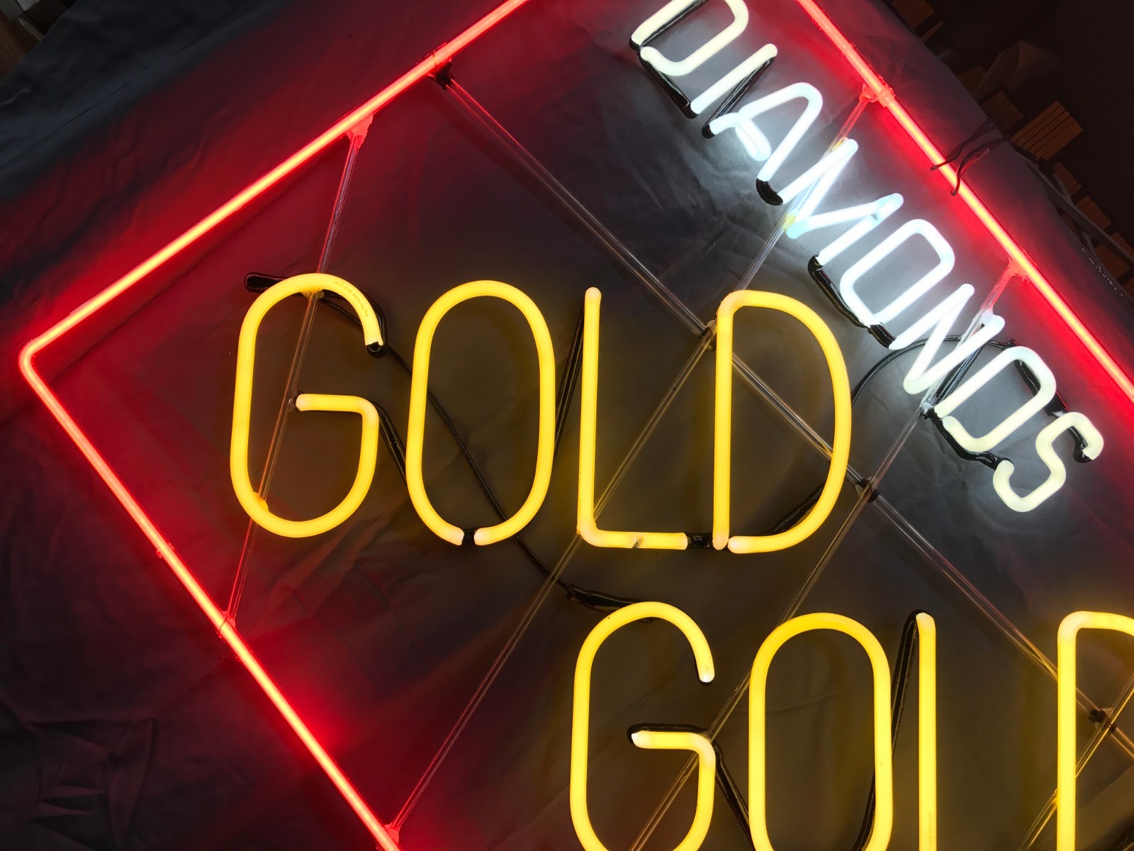 Buy Sell Scrap gold diamond pawnshop jewelry store sign – DIAMOND GOLD neon sign