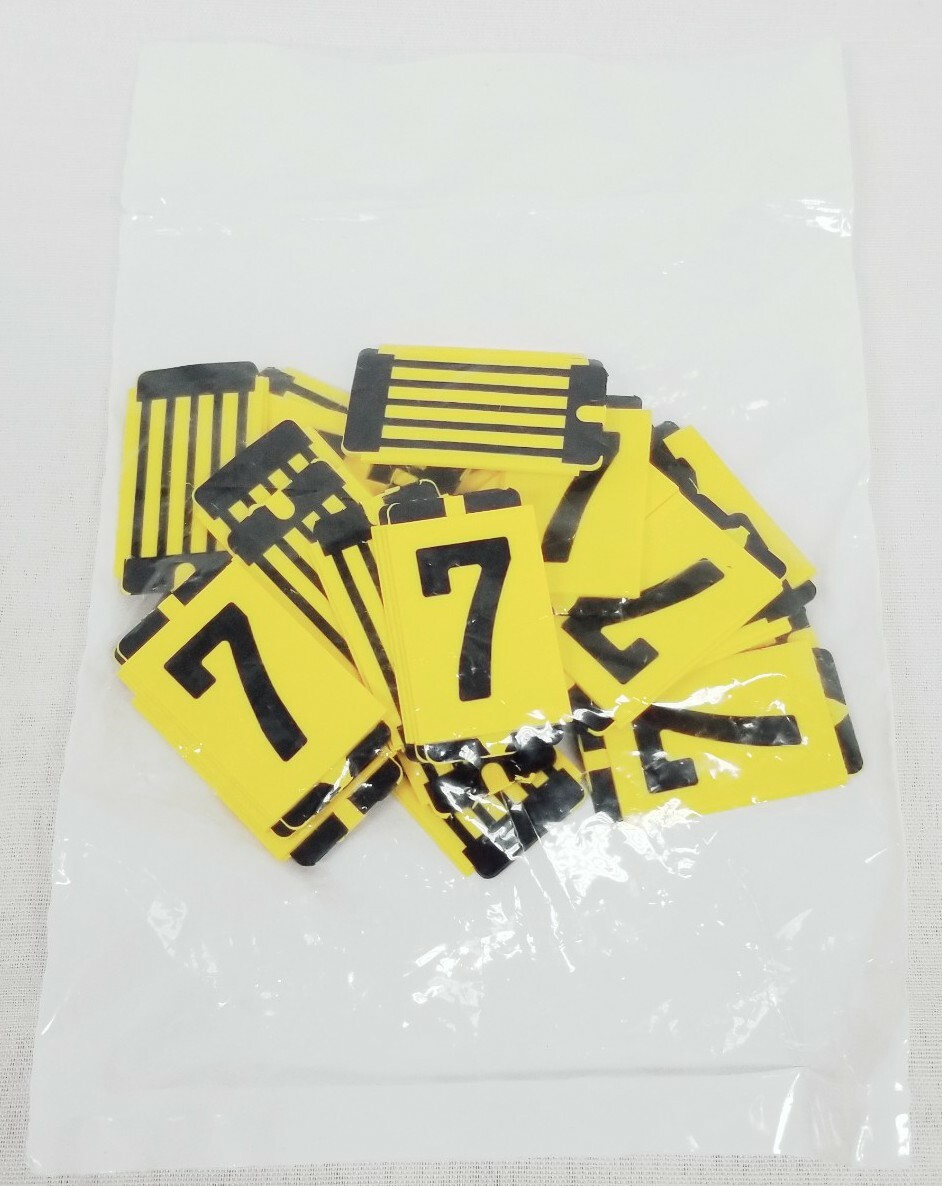 Tech Products Horizontal 1&Prime; Black Yellow « 7 » Everlast 25ct Pole Markers Sealed