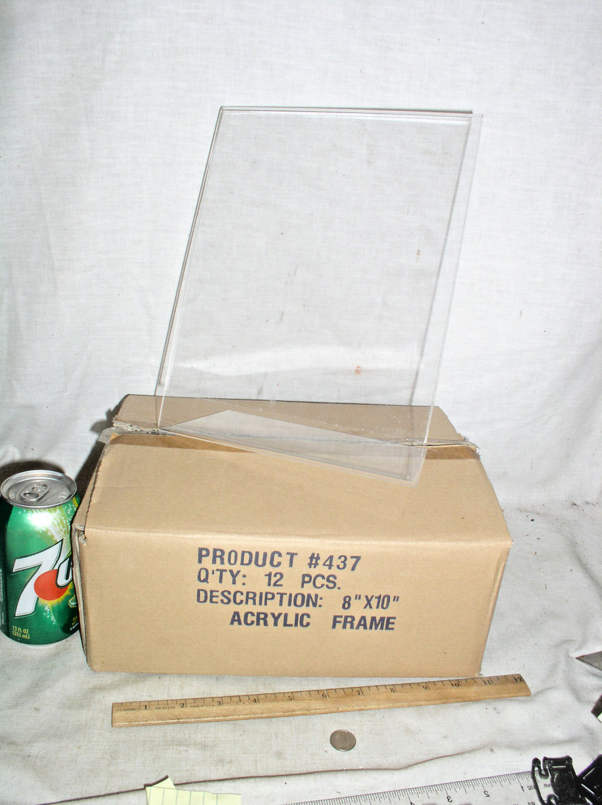 12 CLEAR PLASTIC ACRYLIC 8 BY 10 INCH DESK TABLE ANGLED PHOTO PICTURE FRAME CASE