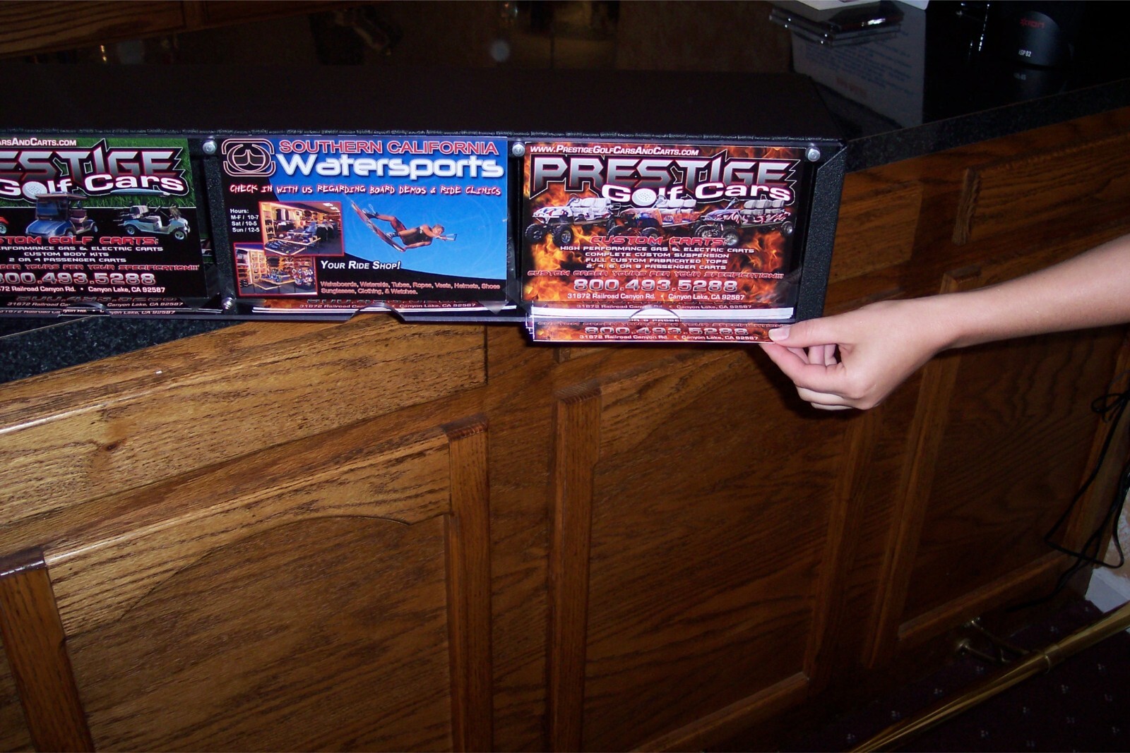Advertising Display Units Make $30k+ Selling Ad Space in your Business Location
