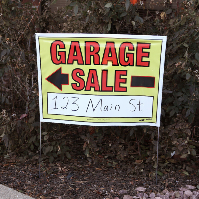 Garage Sale Sign with Metal U-Stake