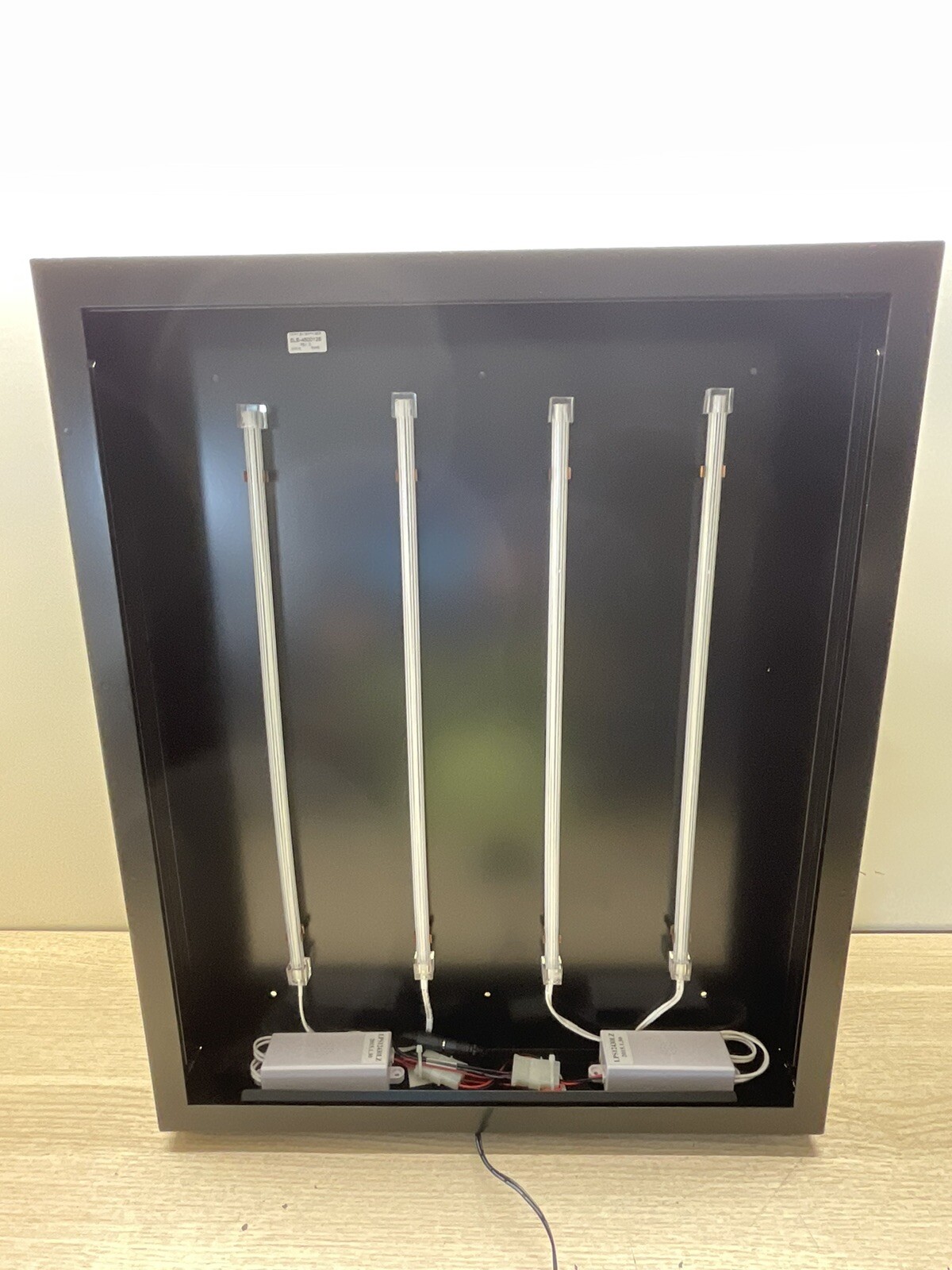 18&Prime; x 22 ‘ TRIPP ENTERPRISES INC ASSY LIGHT BOX METAL BLACK LED SIGN/ FRA211