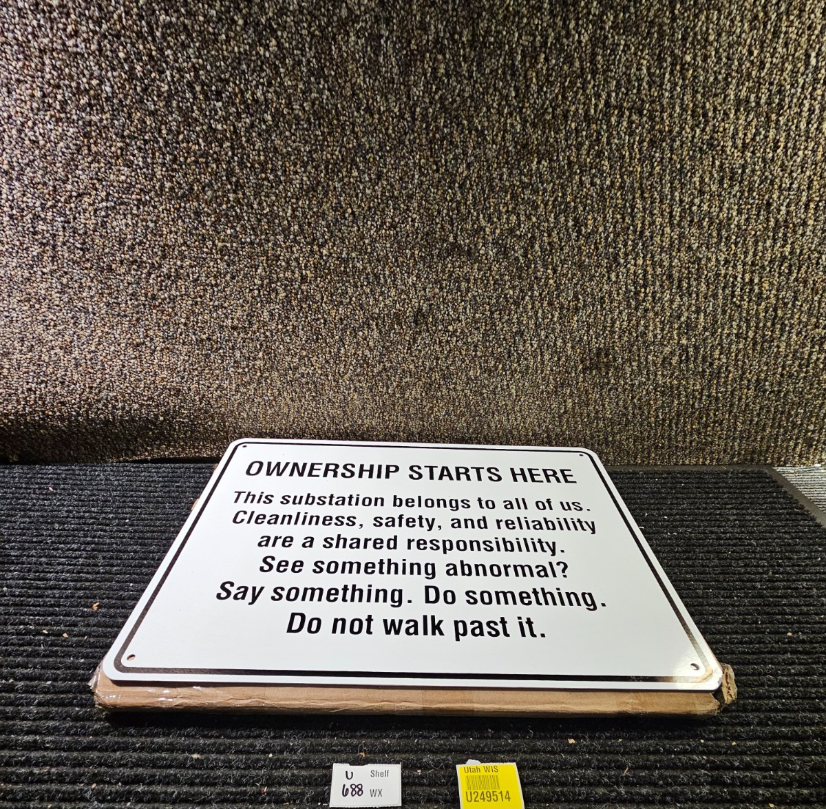(QTY 2) Vertical Metal 24&Prime; x 18&Prime; « Ownership Starts Here » Signage Black/White