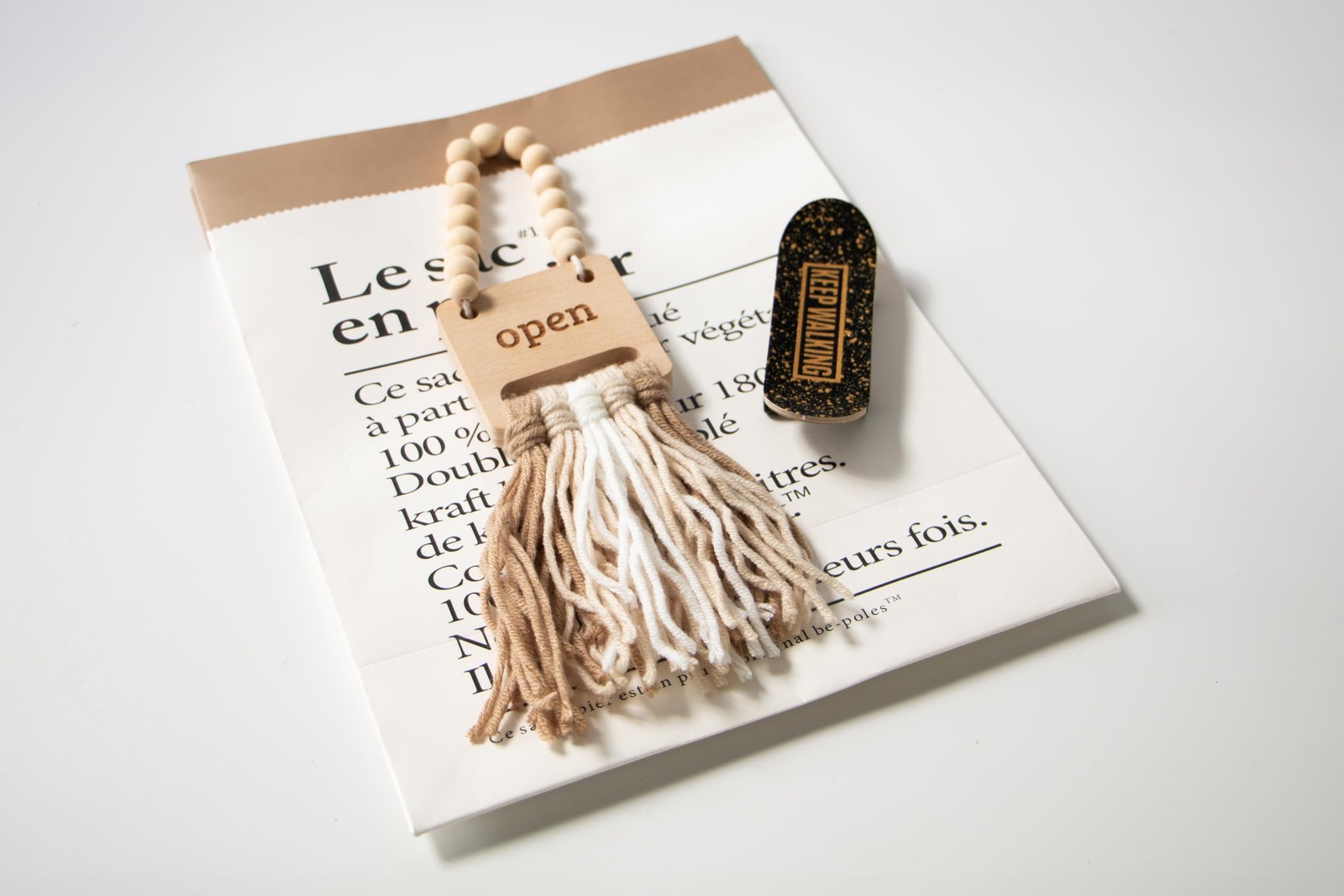 Open Closed sign – Door Hanger Sign for Home, Office, Restroom, Conference Ro…