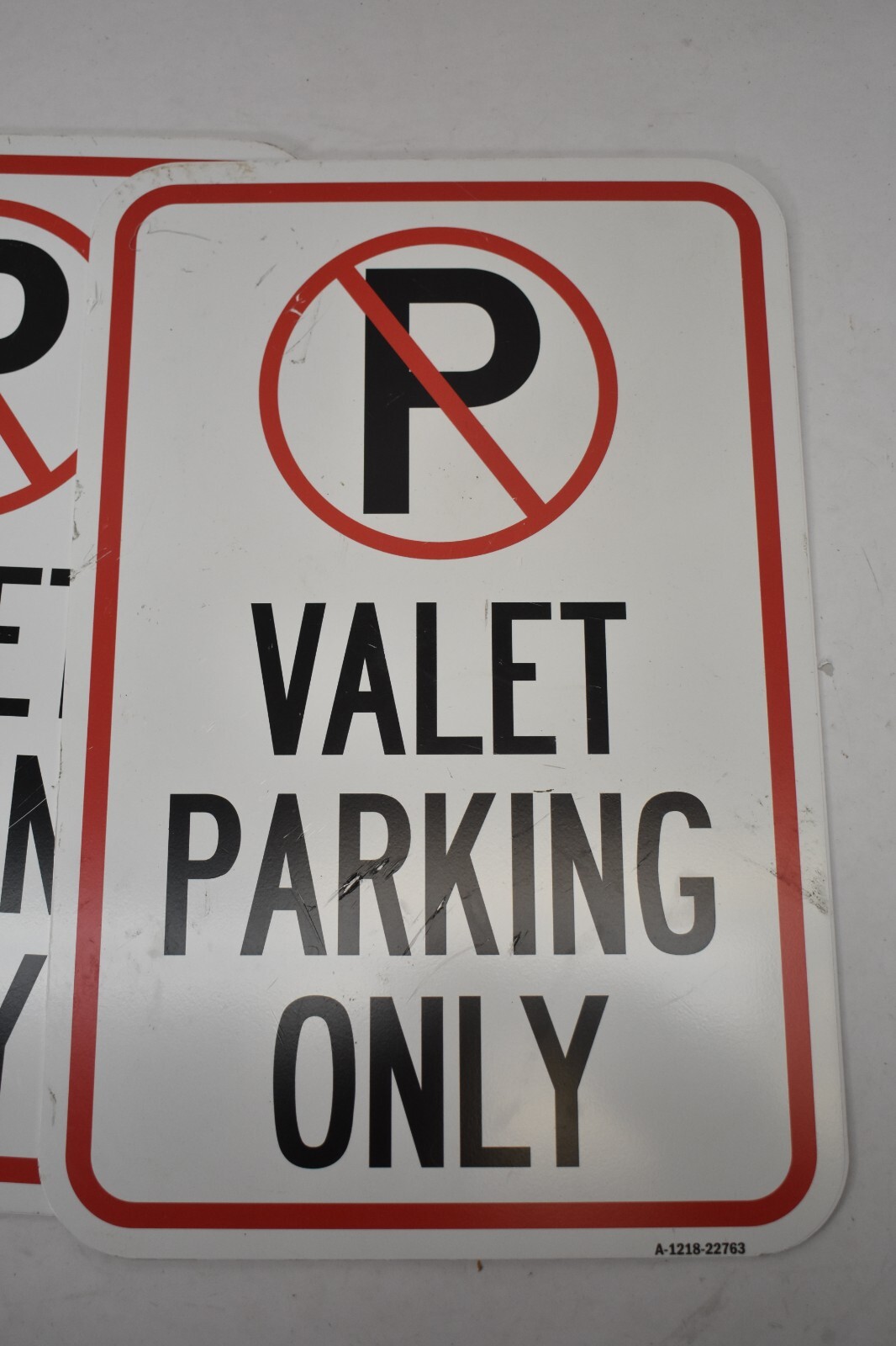 Lot of 4 Valet Parking Only Aluminum Reflective Signs 12&Prime; x 18&Prime; No Parking
