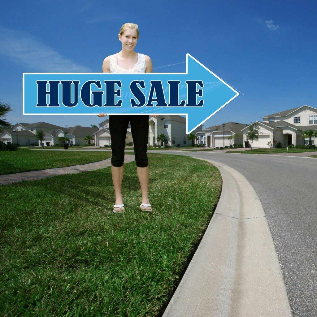 Set of 2 – &lsquo;Huge Sale&rsquo; Arrow Signs With Grommets – 1 Set Left! Ships Free!