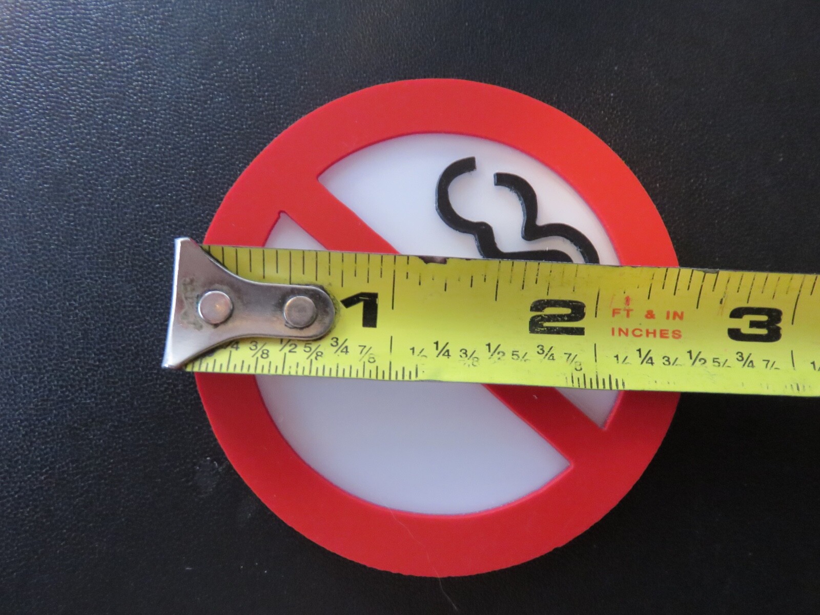 2 1/2&Prime; Diameter 3-D NO SMOKINGPictorial 1/16&Prime;Thick Plastic Sign Adhesive on back