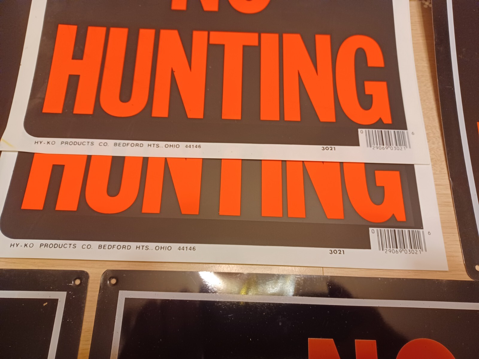 Lot of 13 HY-KO Products  »NO HUNTING/TRESPASSING Metal(10) & Plastic Signs(3)